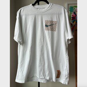 Nike White N7 T-Shirt with Australian Aboriginal Art Logo - Size L